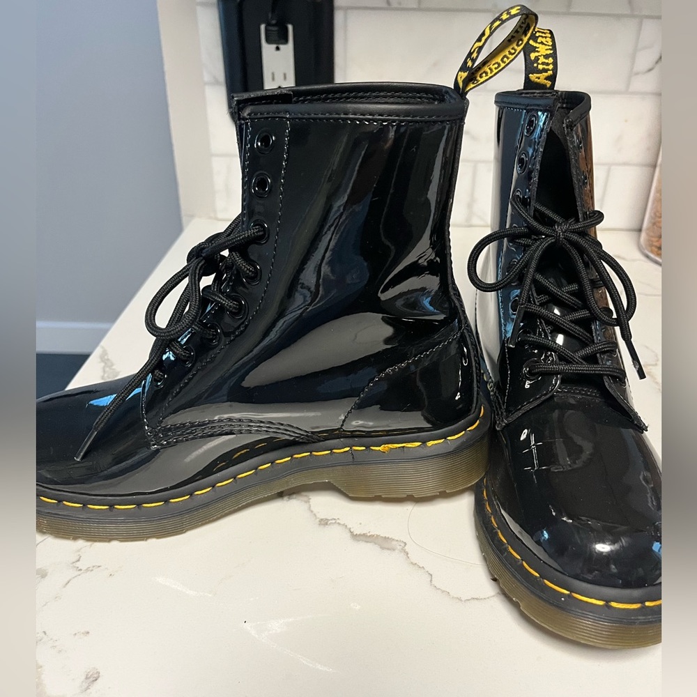 Barely worn patent leather Dr. Martens womens size 8